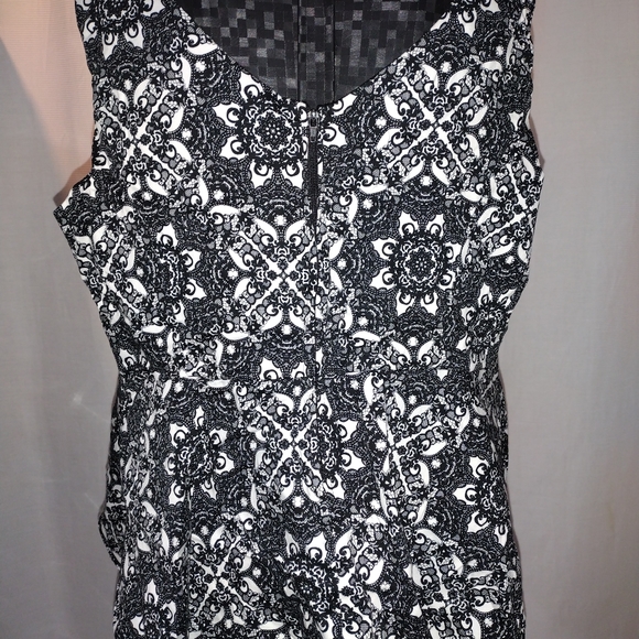 Torrid peplum style top - Picture 3 of 3